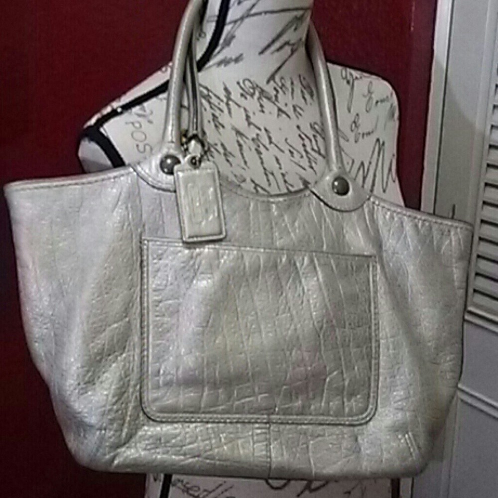Authentic Vintage Coach Hobo - Picture 3 of 8